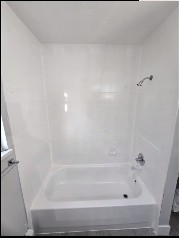 Bathtub refinishing video 07