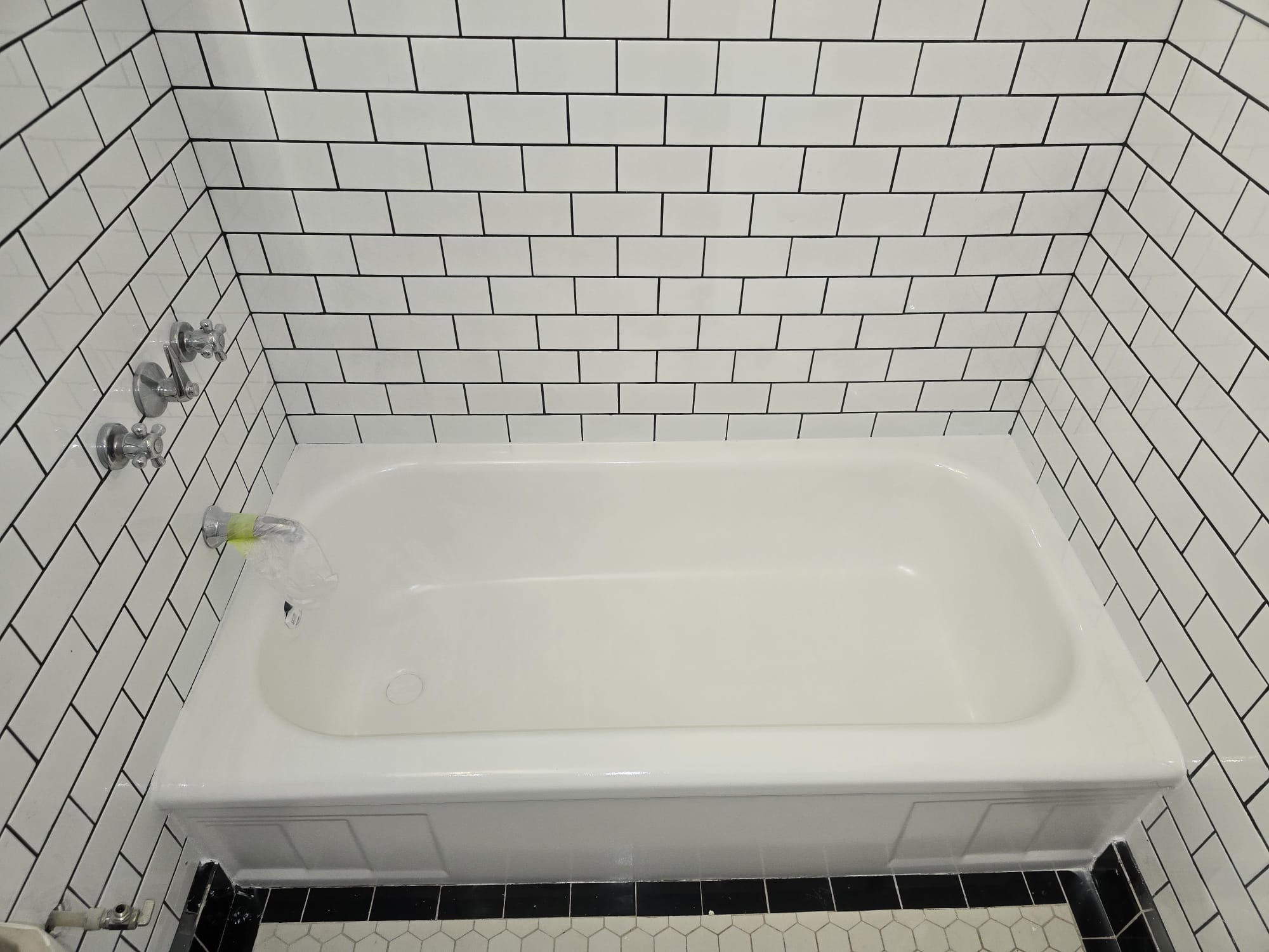 Bathtub refinishing video 09